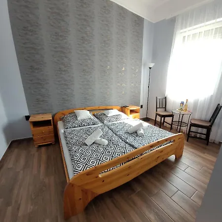 Megyehaz Apartman Makó Extérieur photo