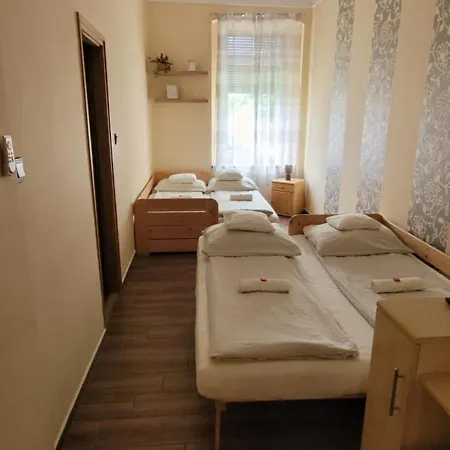 Megyehaz Apartman Makó Extérieur photo