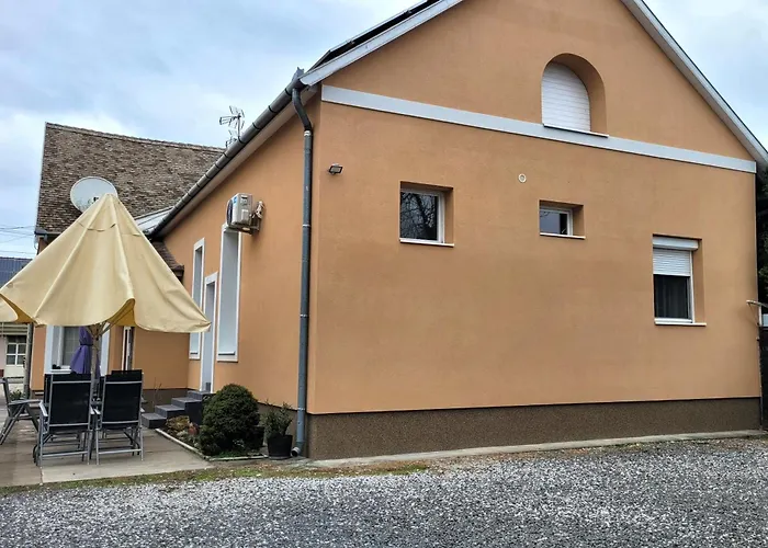 Megyehaz Apartman